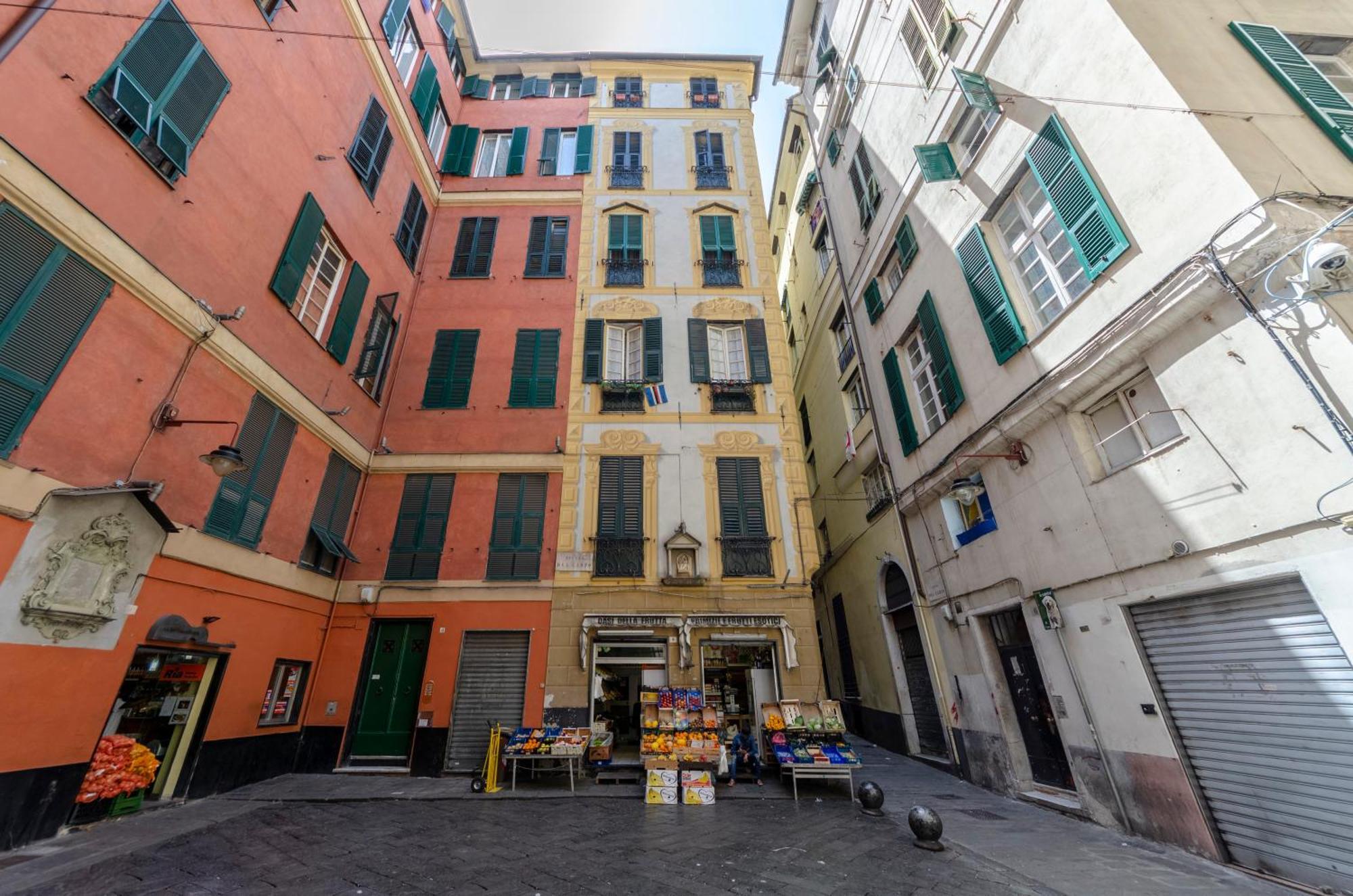 Castelli'S Apartments Campo 8 Genua Exteriör bild